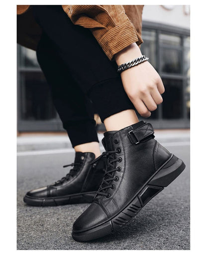 CrestWalk™️ Men's Casual Leather Boots